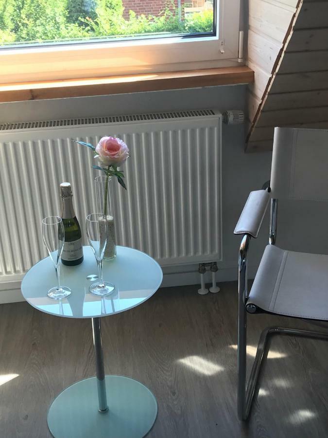 Appartement Ginstertraum Lüneburg Esterno foto